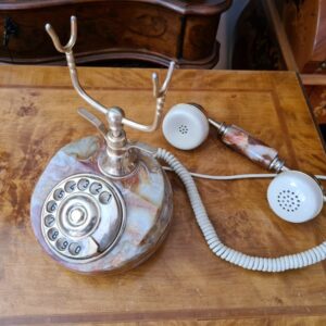 stari-telefon-onyxa-slika-162439645