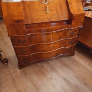 Intarzirani neobarokni sekreter